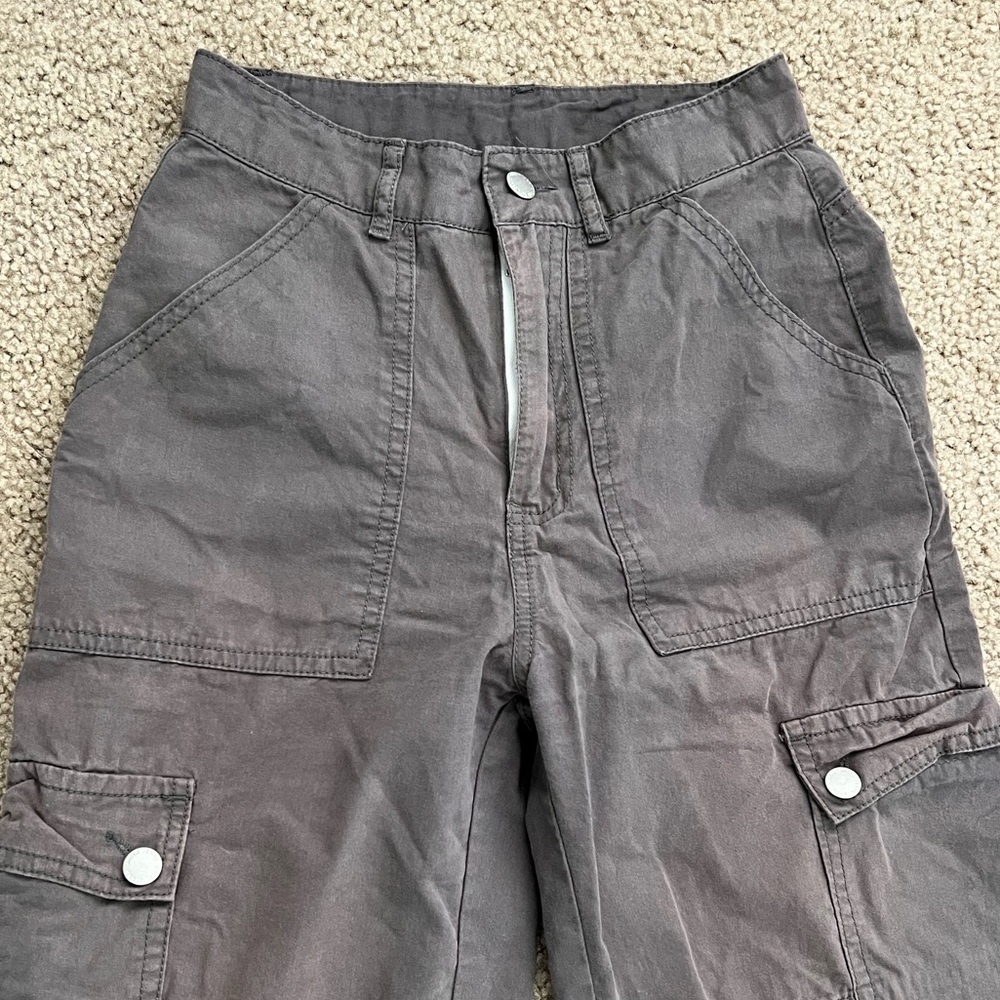 Grey, high/mid waist cargo pants